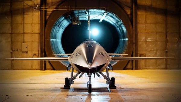 尚求100 YFQ-44A自主战斗机原型机即将首飞